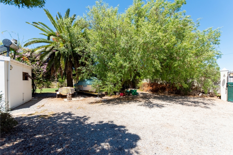 4 Bedroom Property for Sale in Laaiplek Western Cape